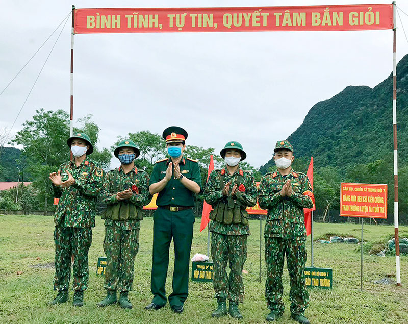 Phát huy vai trò hạt nhân lãnh đạo, thực hiện hiệu quả nhiệm vụ chính trị trung tâm

