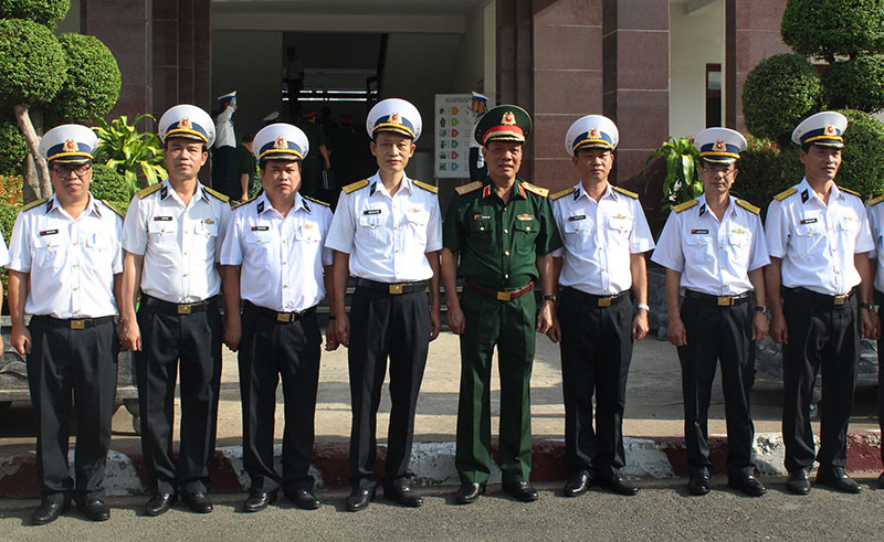 Kiểm tra công tác giáo dục đào tạo tại Trường Cao đẳng Kỹ thuật Hải quân