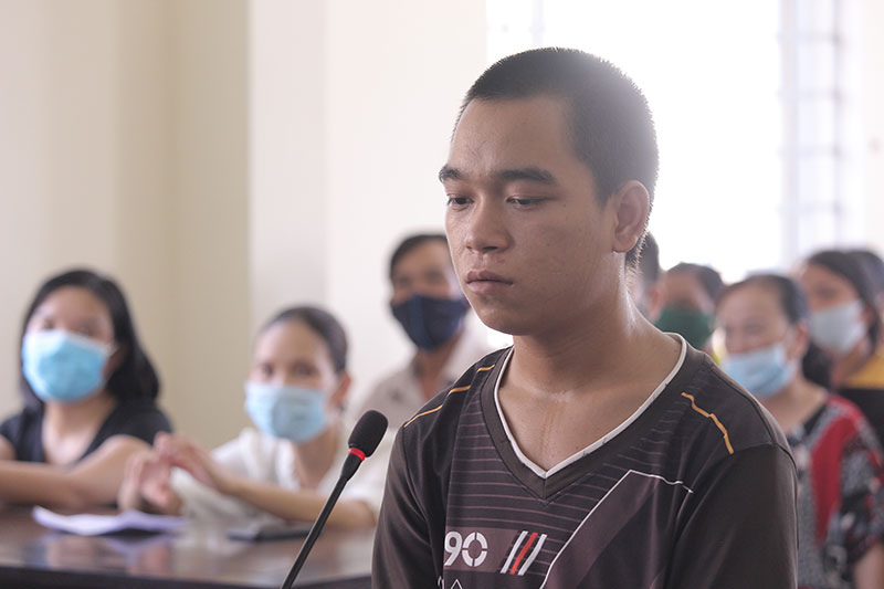 Kon Tum: Lĩnh gần 10 năm tù vì chống người thi hành công vụ trong mùa Covid-19