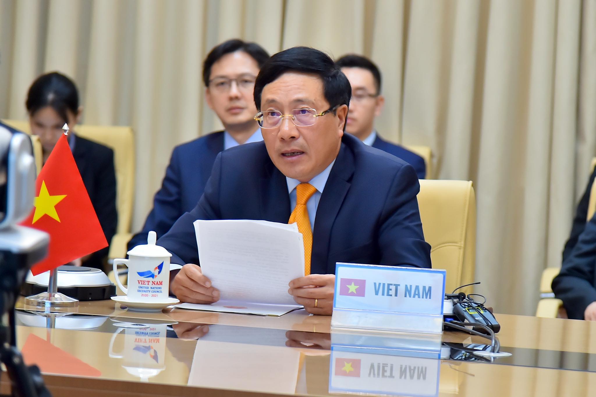 Tuân thủ luật pháp quốc tế, tăng cường hợp tác, đoàn kết và lòng tin có ý nghĩa then chốt để gìn giữ hòa bình thế giới