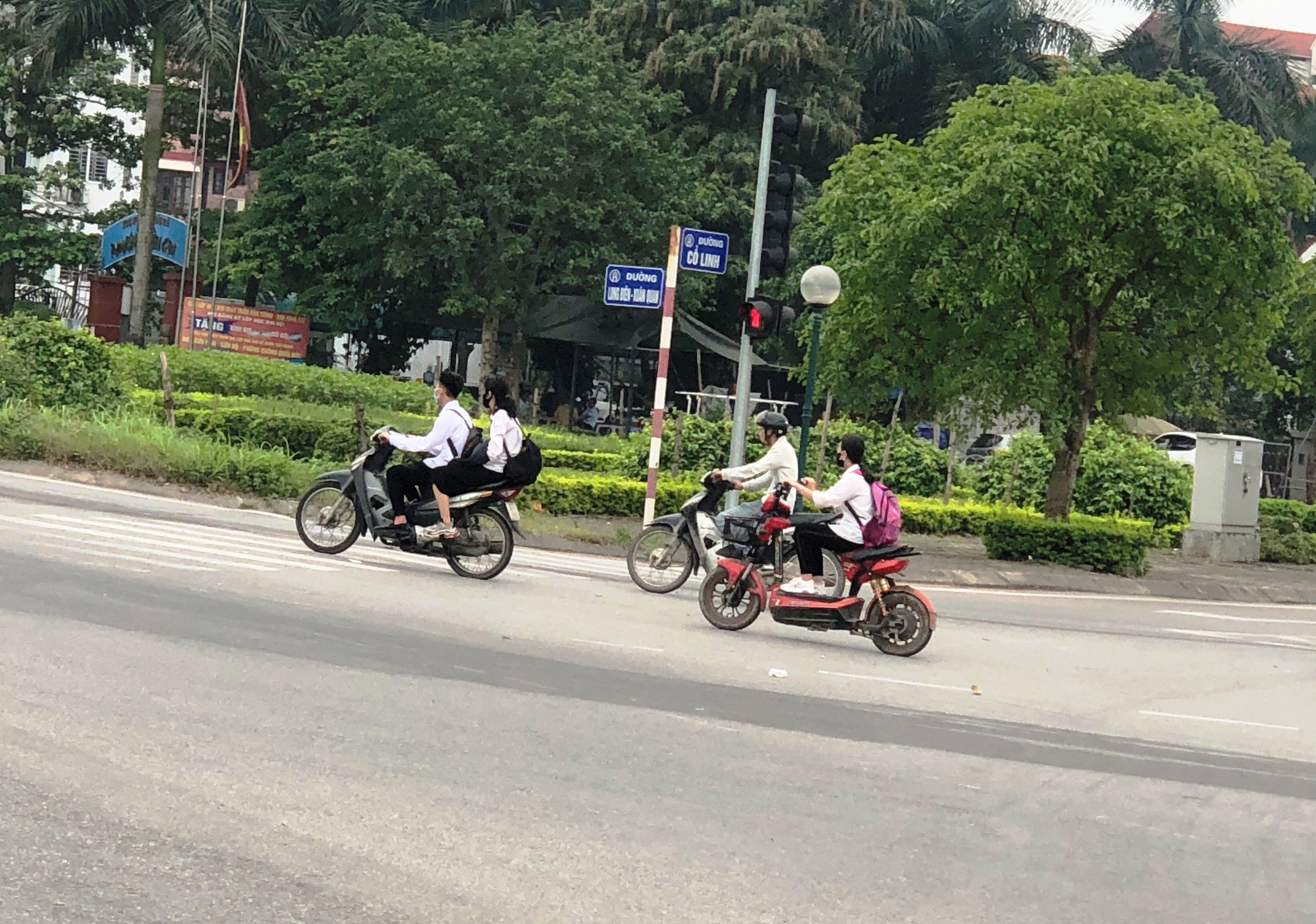 Quyết liệt ngăn chặn nguy cơ tai nạn giao thông với học sinh