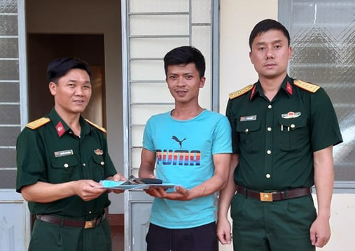 Nêu gương Trung úy QNCN Nguyễn Thế Dương 