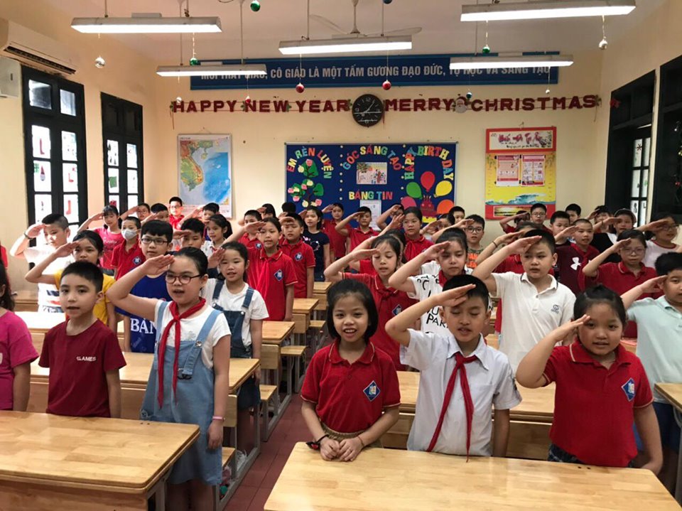 Học sinh mầm non, tiểu học háo hức trở lại trường