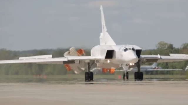 Nga thử nghiệm tên lửa siêu vượt âm mới trên máy bay Tu-22M3

