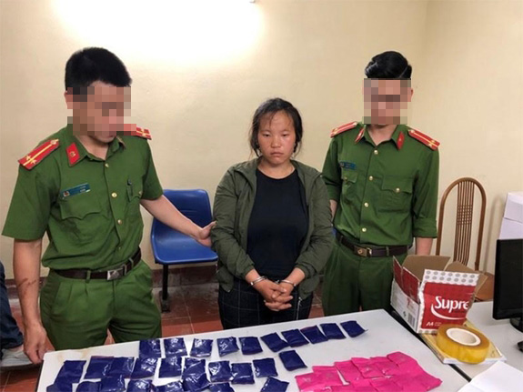 Sơn La: Bắt đối tượng vận chuyển hơn 11.000 viên ma túy

