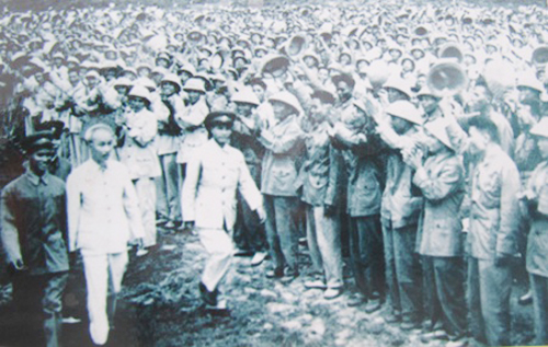 Mãi tỏa sáng tư tưởng nhân văn quân sự Hồ Chí Minh