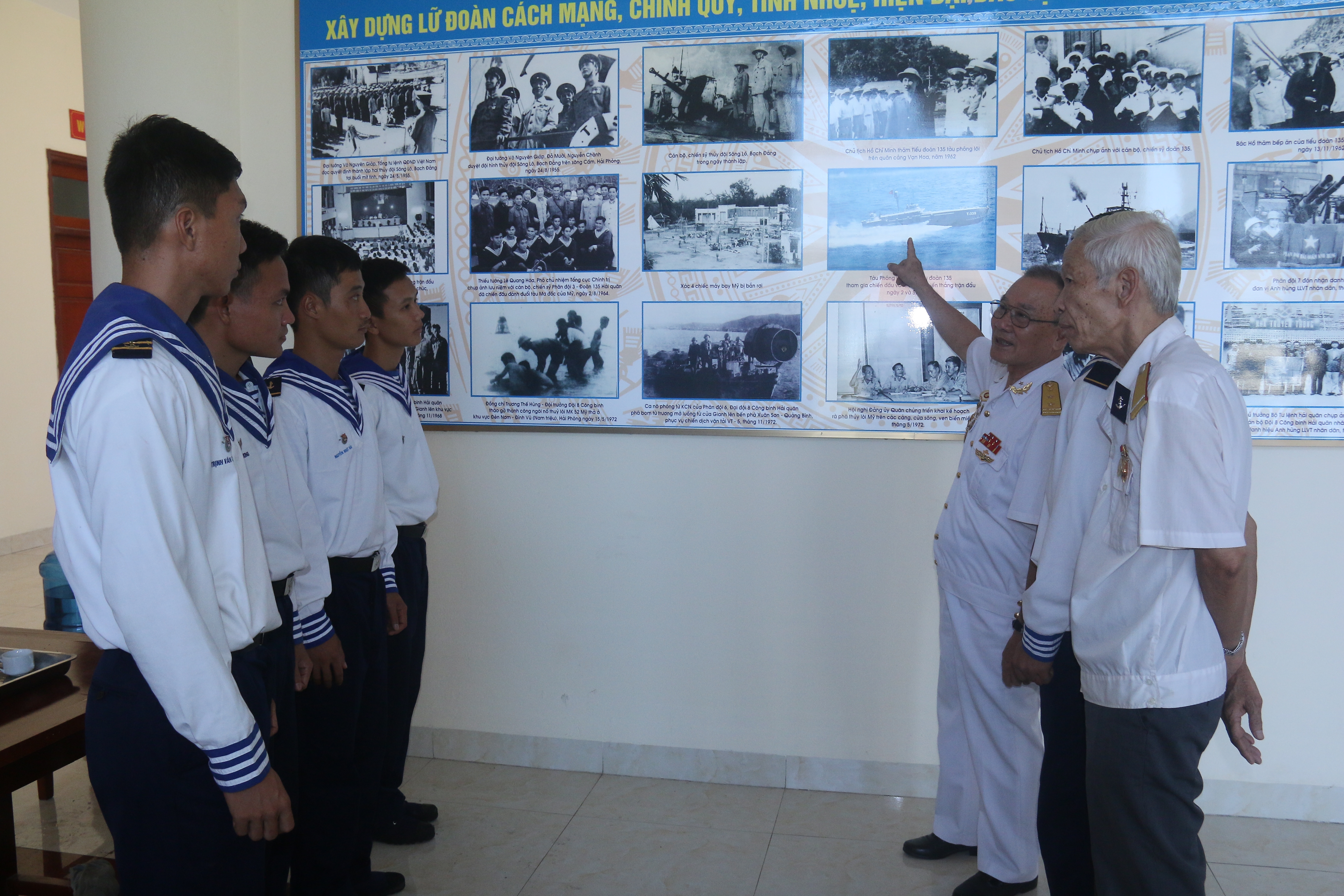 “Yêu quý đảo như nhà mình” theo lời Bác dạy