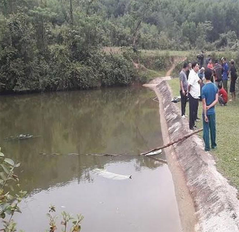 Đi tắm ngày nghỉ, 2 học sinh đuối nước thương tâm

