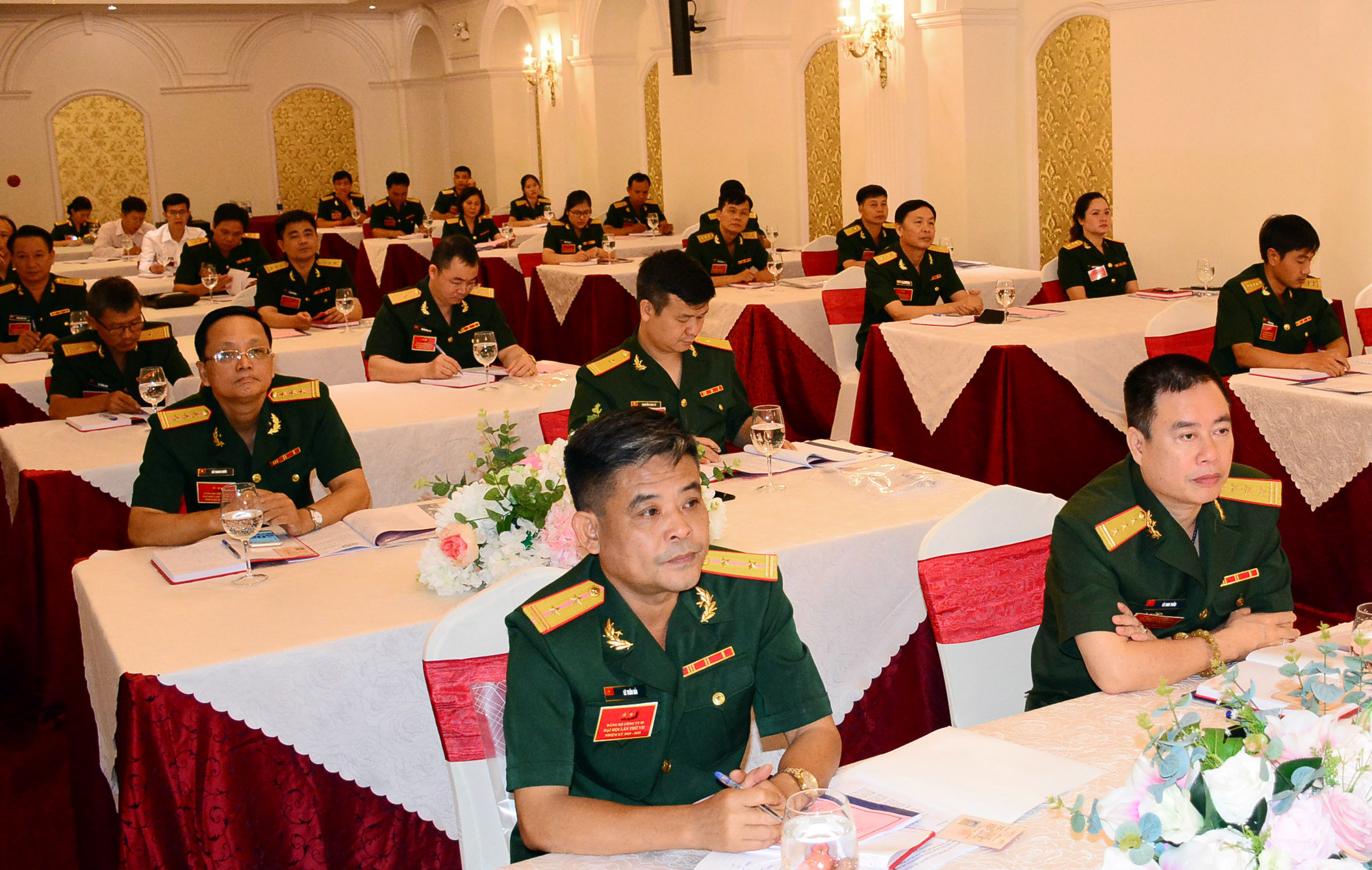 Phấn đấu không ngừng nâng cao hiệu quả sản xuất, kinh doanh