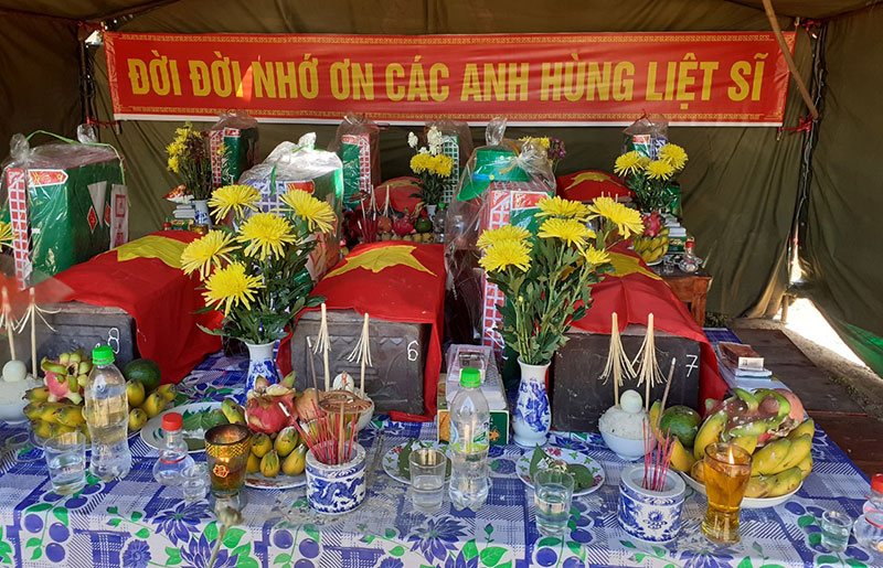 Sư đoàn 968 (Quân khu 4) tìm kiếm và quy tập 9 hài cốt liệt sĩ tại huyện Cam Lộ (Quảng Trị)

