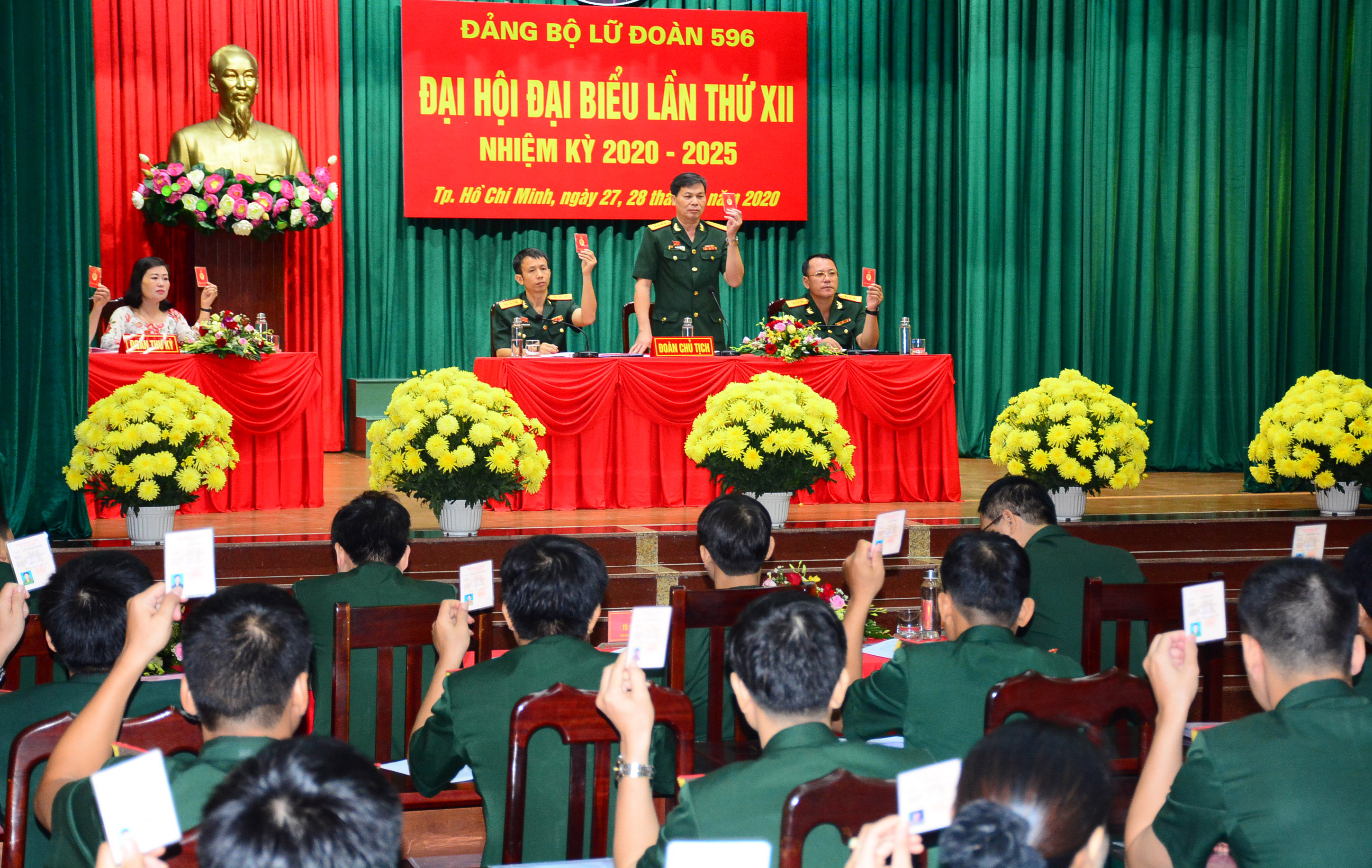 Các đảng bộ, chi bộ tổ chức Đại hội nhiệm kỳ 2020-2025