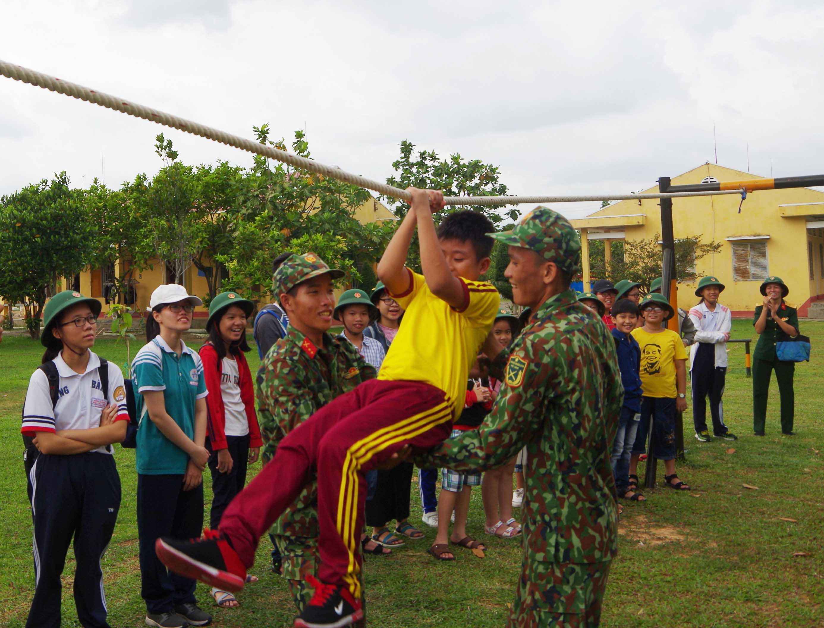 Chăm lo những “búp trên cành”