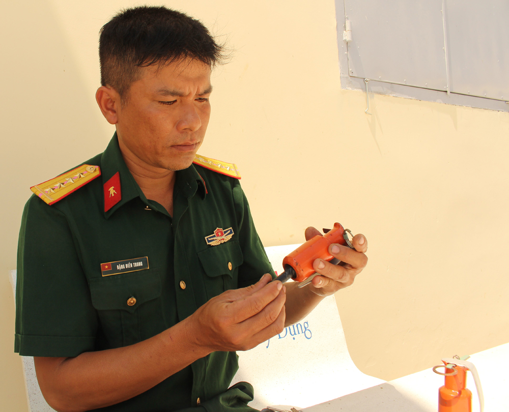 Thợ sửa chữa đam mê sáng tạo

