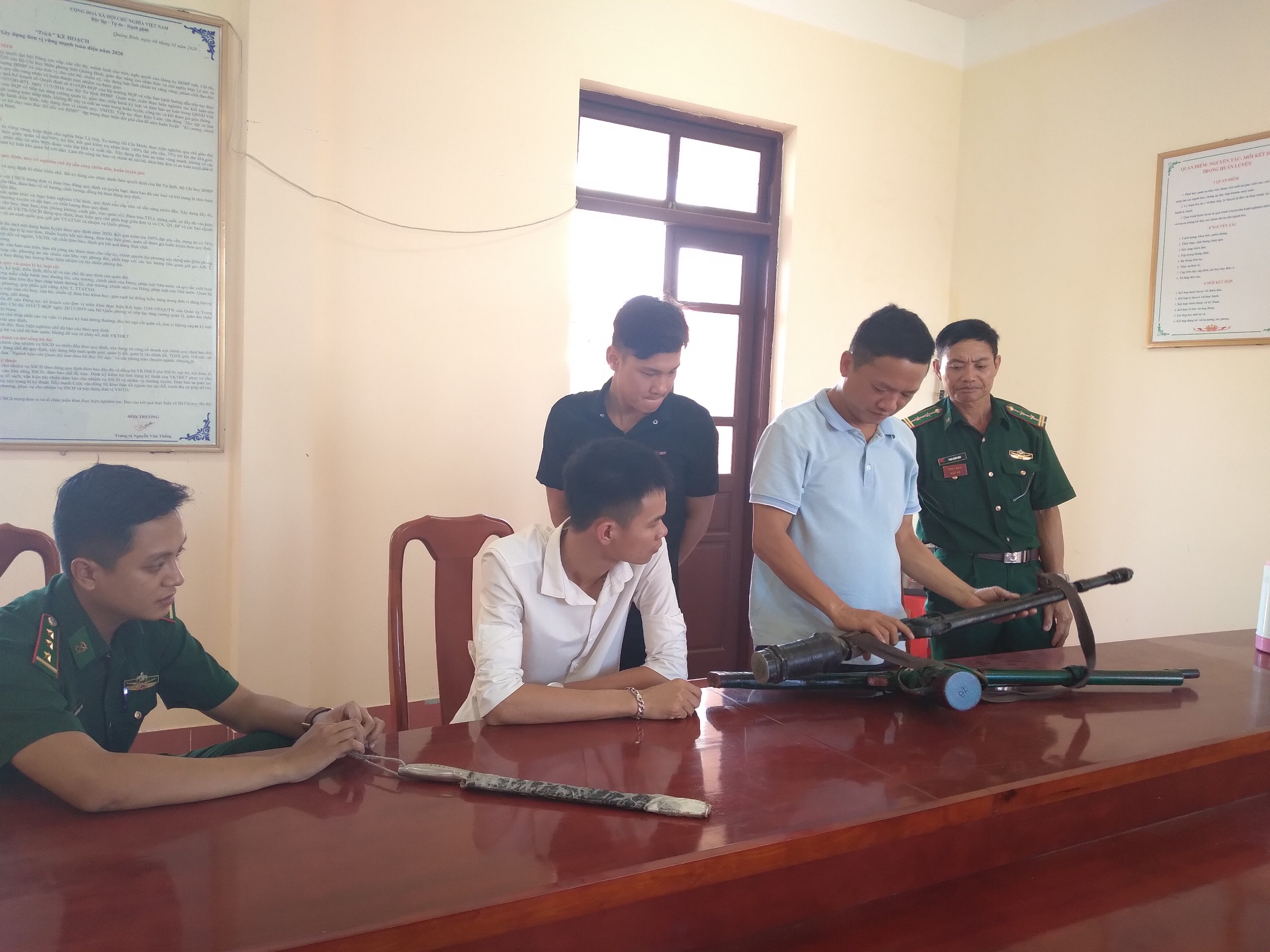 Đồn Biên phòng Lý Hòa thu hồi súng tự chế