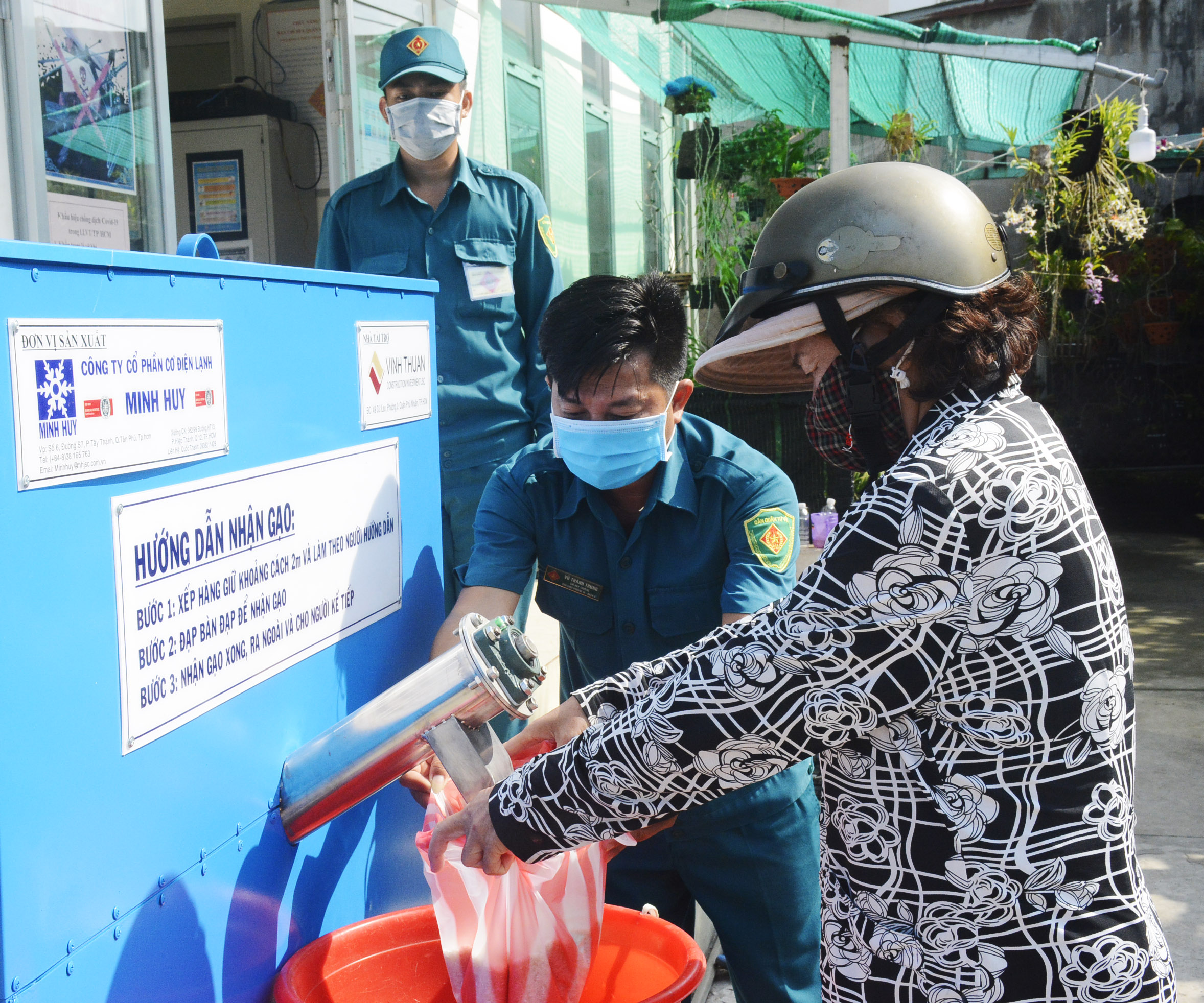 Thiết thực thi đua chào mừng đại hội Đảng