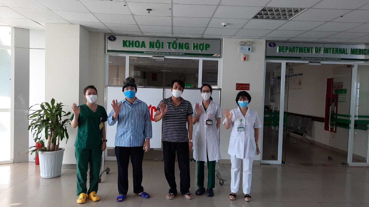 Thêm 2 bệnh nhân mắc Covid-19 được công bố khỏi bệnh