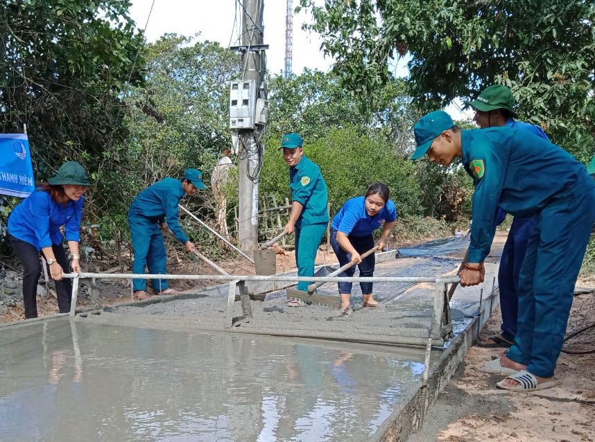 Mỗi công trình là một bông hoa dâng Đảng