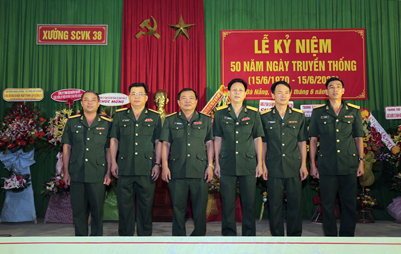 Xưởng Sửa chữa vũ khí 38 (Quân khu 5) kỷ niệm 50 năm Ngày truyền thống