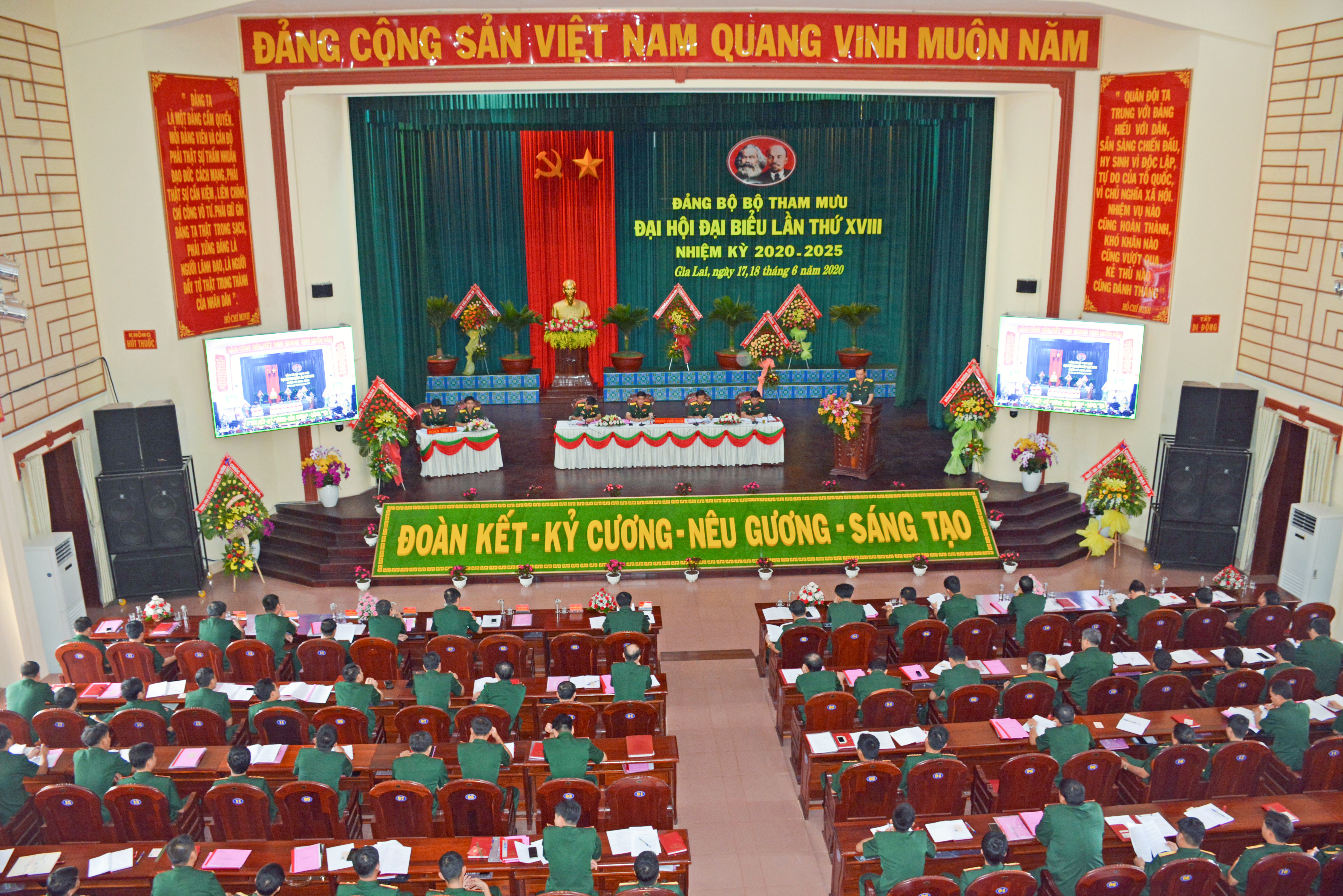 Đảng bộ Bộ Tham mưu Quân đoàn 3 Đại hội đại biểu lần thứ XVIII