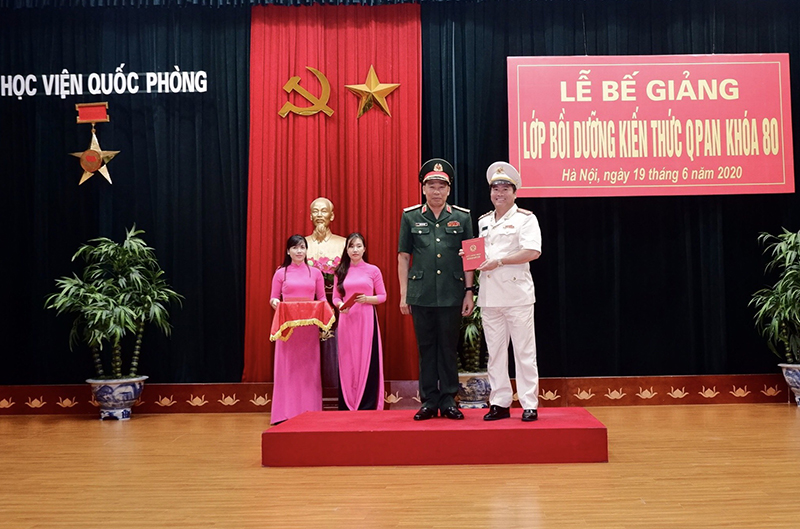 Học viện Quốc phòng bế giảng Lớp bồi dưỡng kiến thức quốc phòng an ninh khóa 80