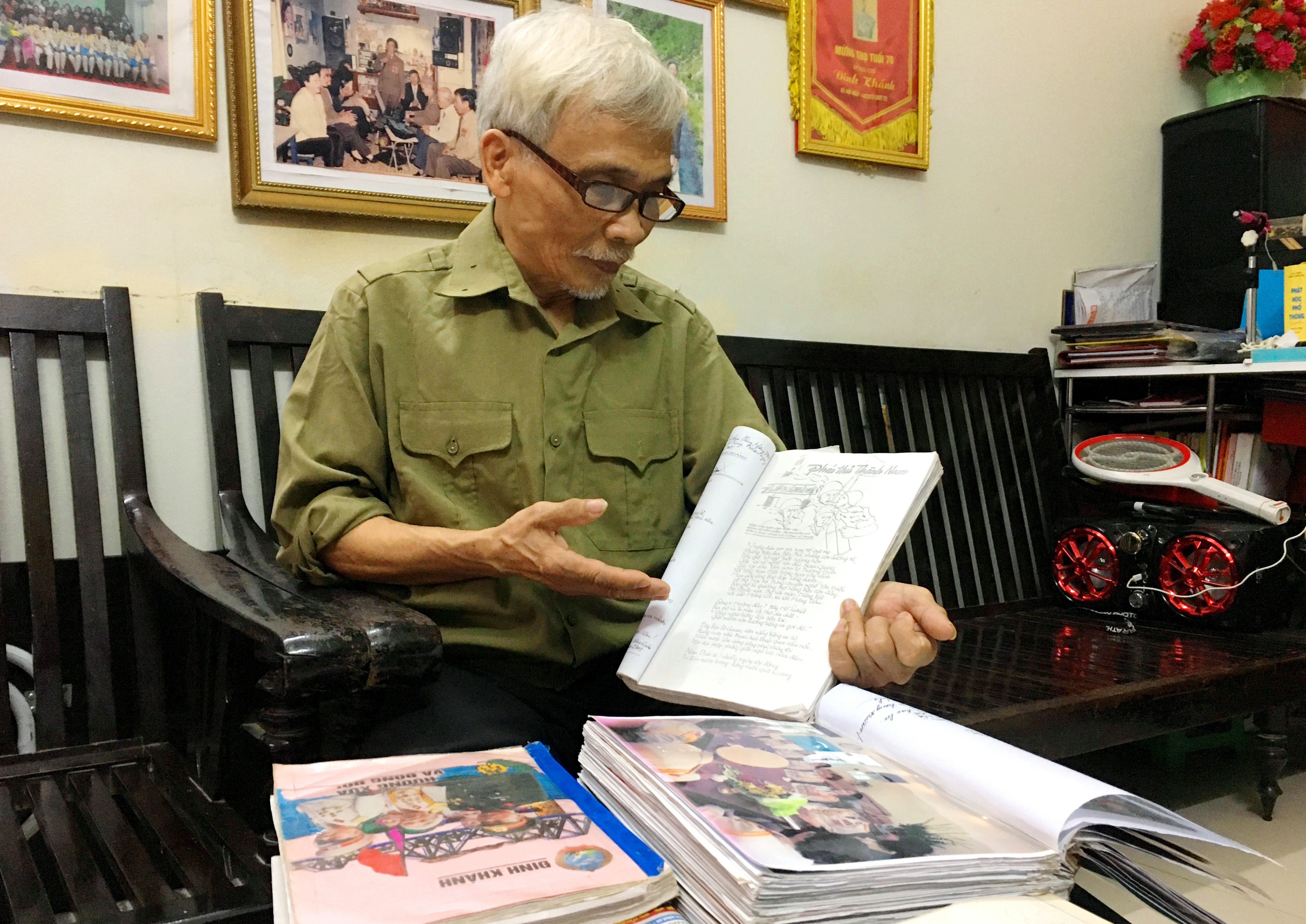 Ký ức làm tờ tin trên chiến trường