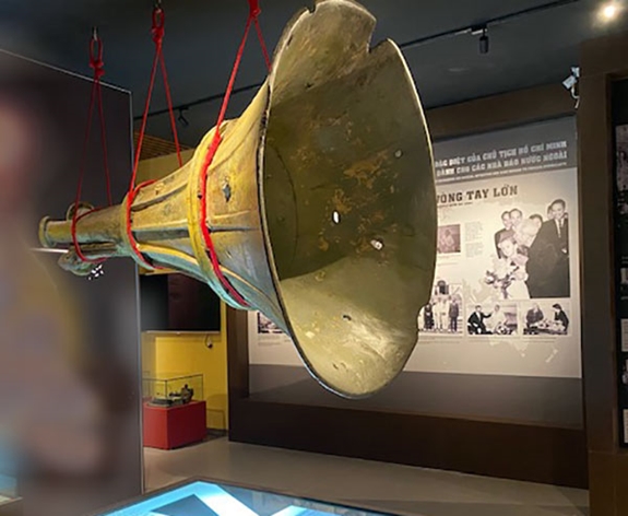 Hiện vật quý ở Bảo tàng Báo chí Việt Nam