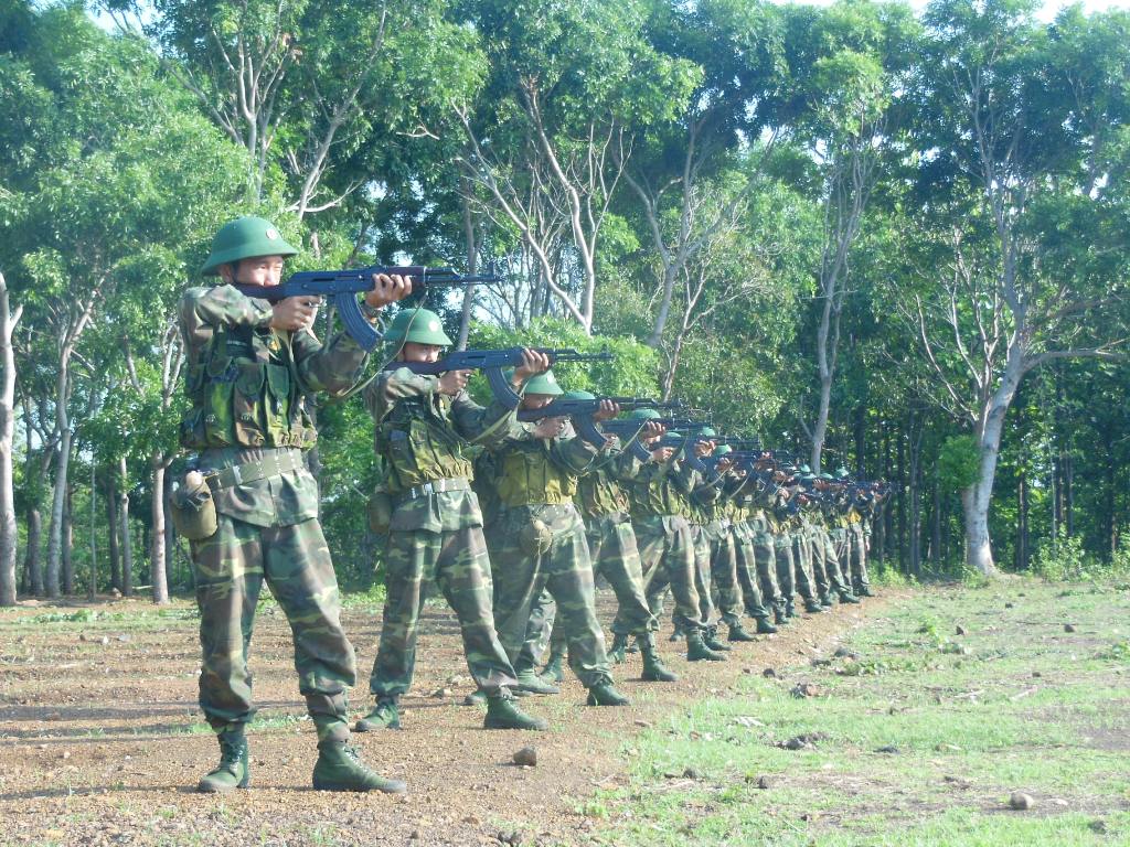 Xây dựng lực lượng vũ trang Đắk Lắk “tinh, gọn, mạnh”