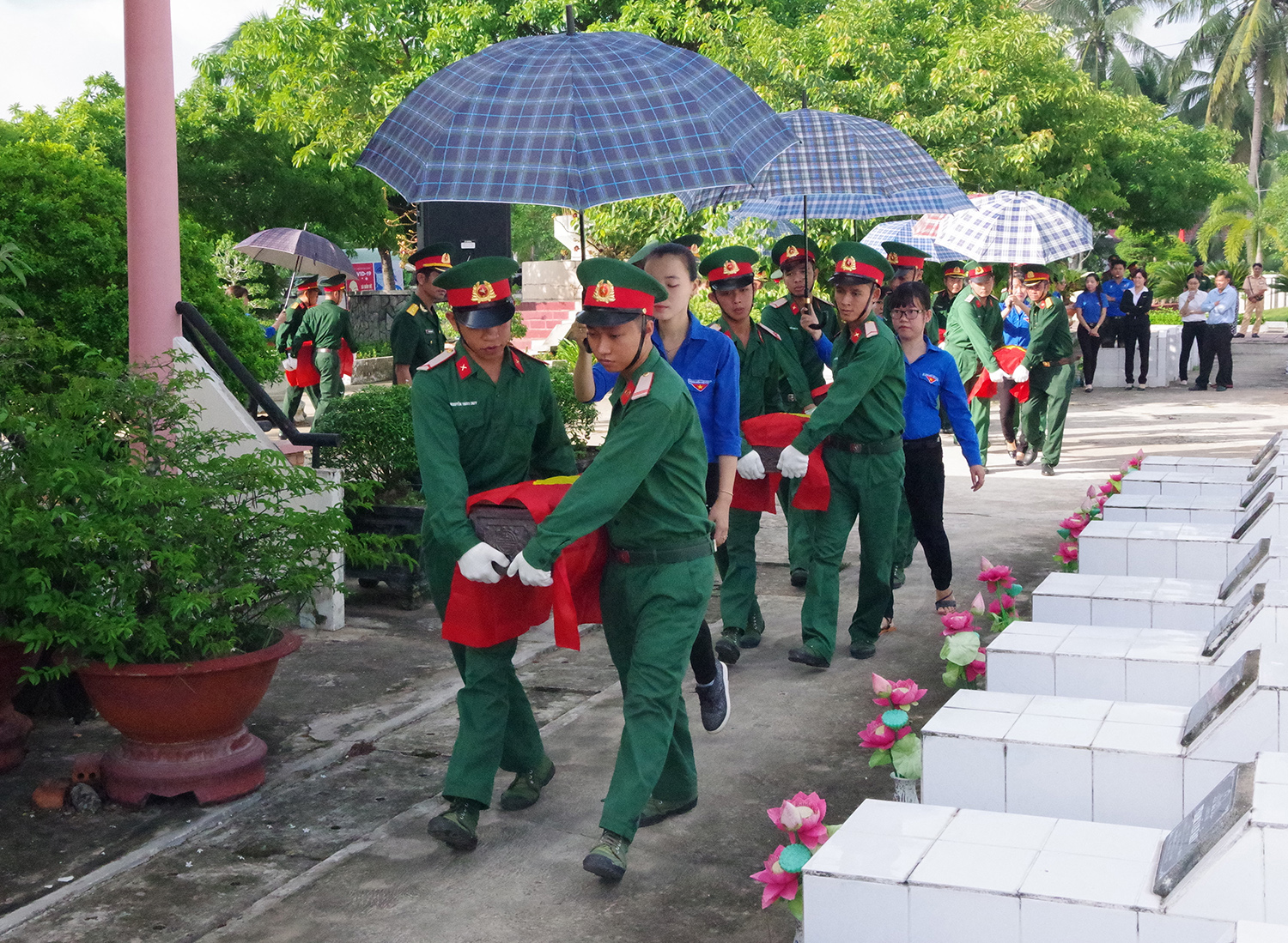 Bến Tre cải táng 30 hài cốt liệt sĩ