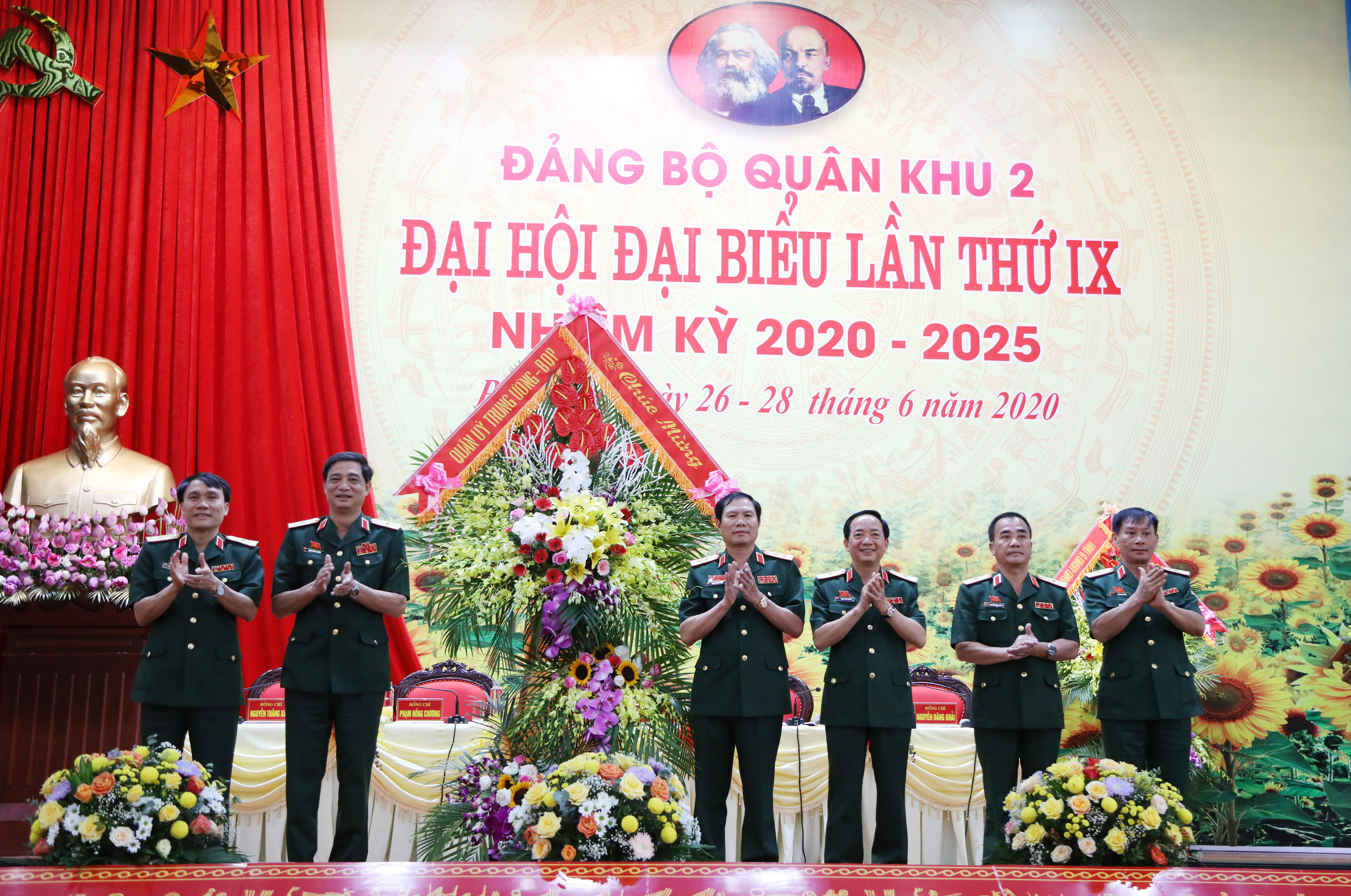 Khai mạc Đại hội đại biểu Đảng bộ Quân khu 2 lần thứ IX