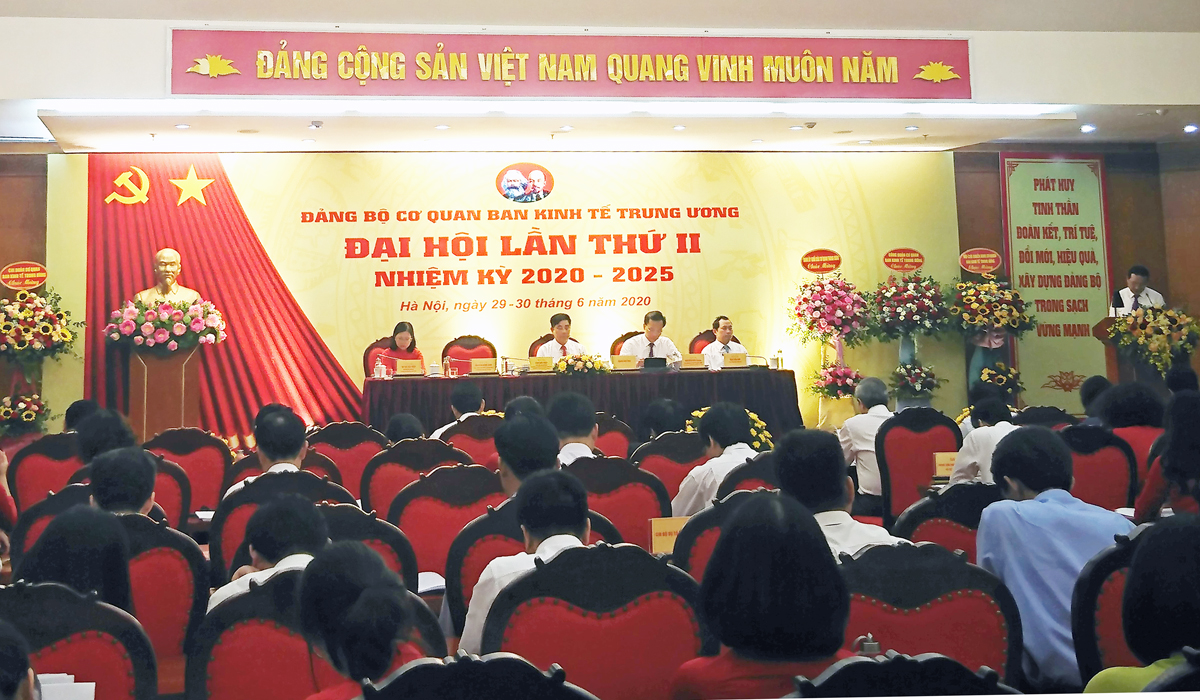 Khẳng định vai trò tham mưu về kinh tế của Ban Kinh tế Trung ương