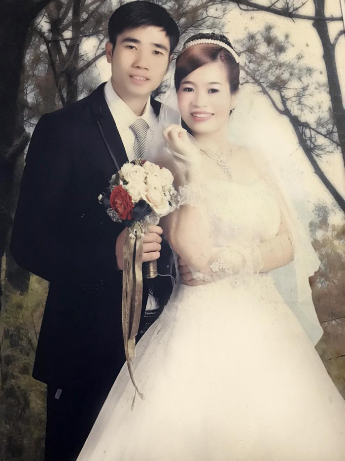 Chùm hoa sim tím thủy chung