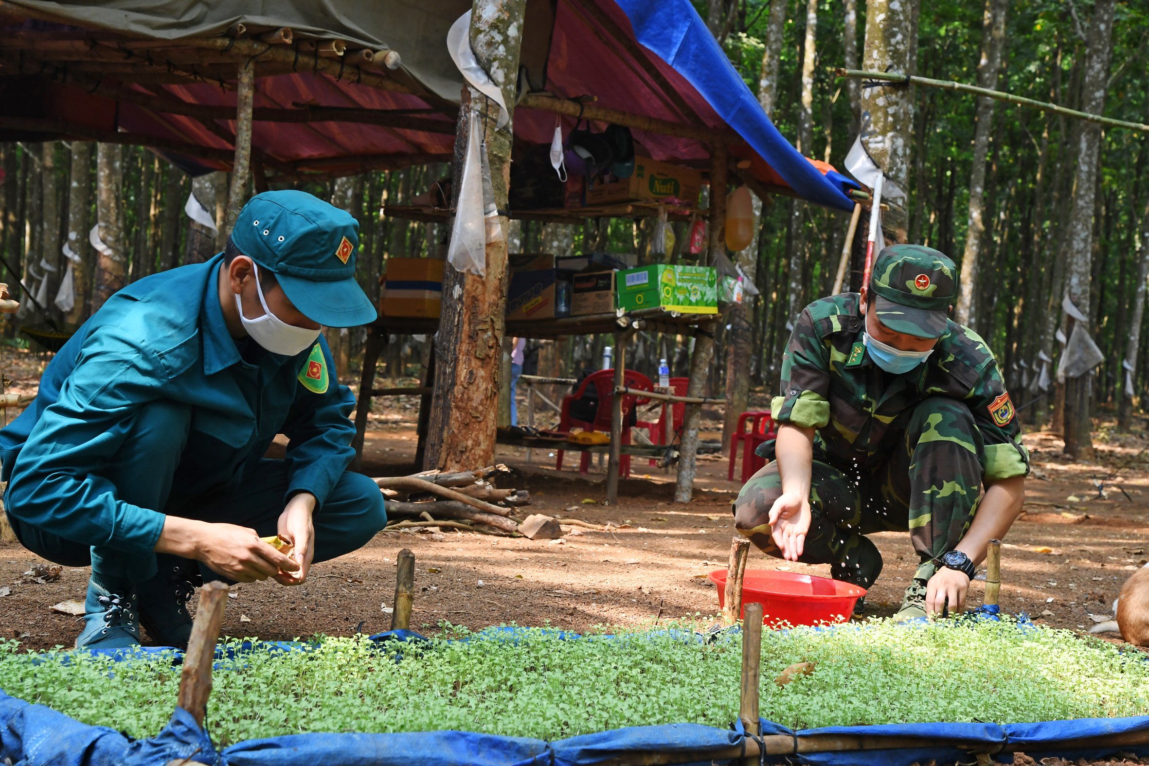 Chung một ý chí trên tuyến đầu chống dịch
