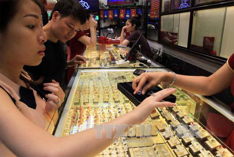 Giá vàng trong nước giảm 130.000 đồng/lượng

