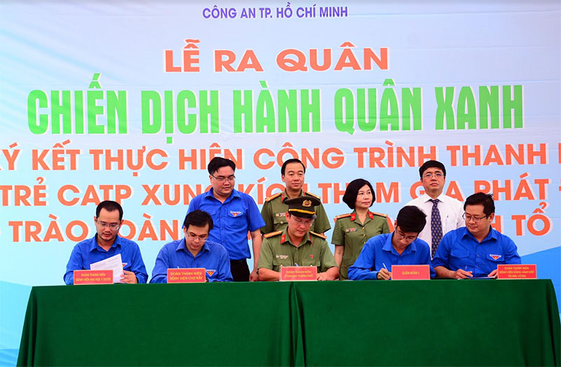 Tuổi trẻ Công an TP Hồ Chí Minh ra quân Chiến dịch tình nguyện Hành quân xanh