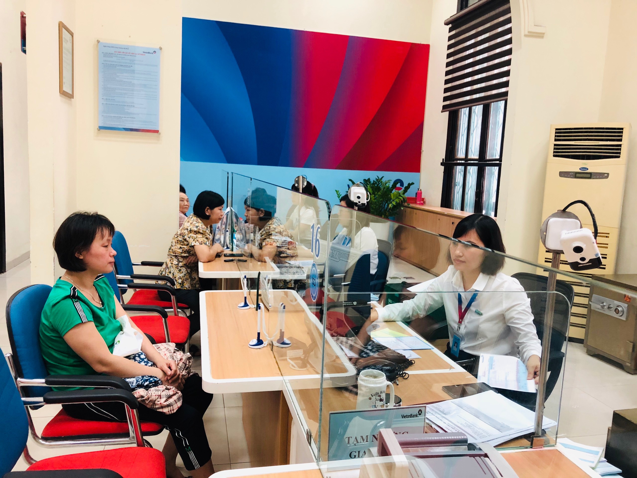 Kích thích kinh tế nhưng không gây nợ xấu