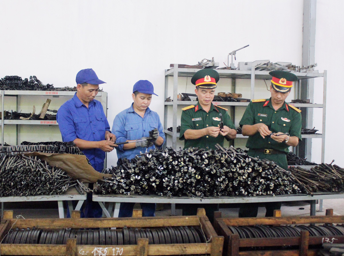 Ứng dụng hiệu quả sáng kiến để “chữa bệnh” cho vũ khí trang bị

