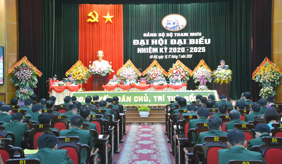 Lãnh đạo thực hiện tốt chức năng tham mưu chiến lược, chỉ đạo triển khai toàn diện công tác kỹ thuật