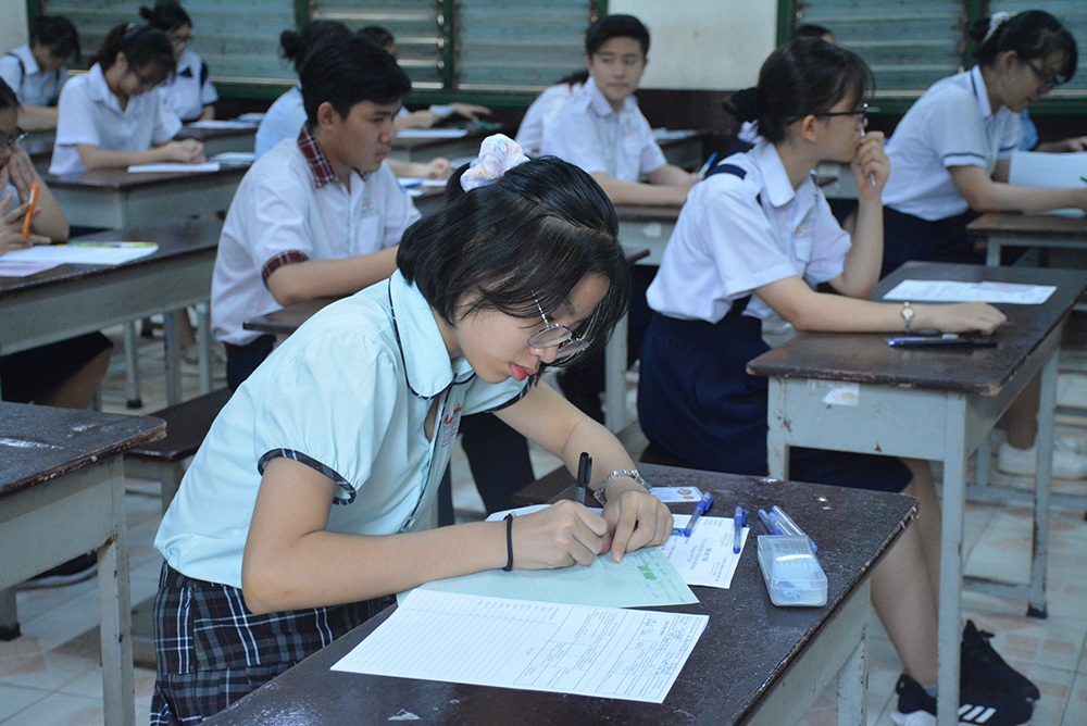 Thành phố Hồ Chí Minh: Hơn 82.000 học sinh lớp 9 bước vào kỳ thi tuyển sinh lớp 10