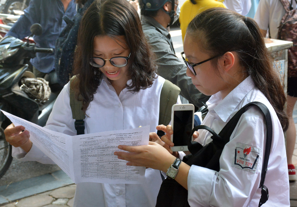 Trường Trung học phổ thông chuyên Khoa học Tự nhiên công bố điểm trúng tuyển vào lớp 10