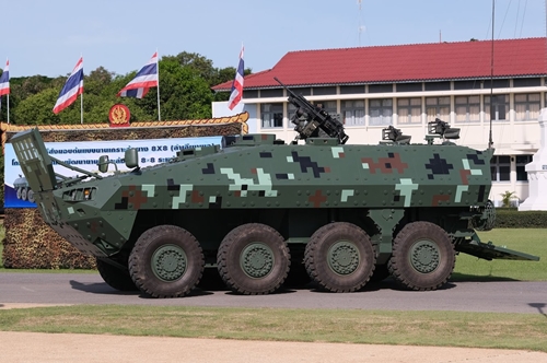 Quân đội Thái Lan thử nghiệm xe bọc thép nội địa

