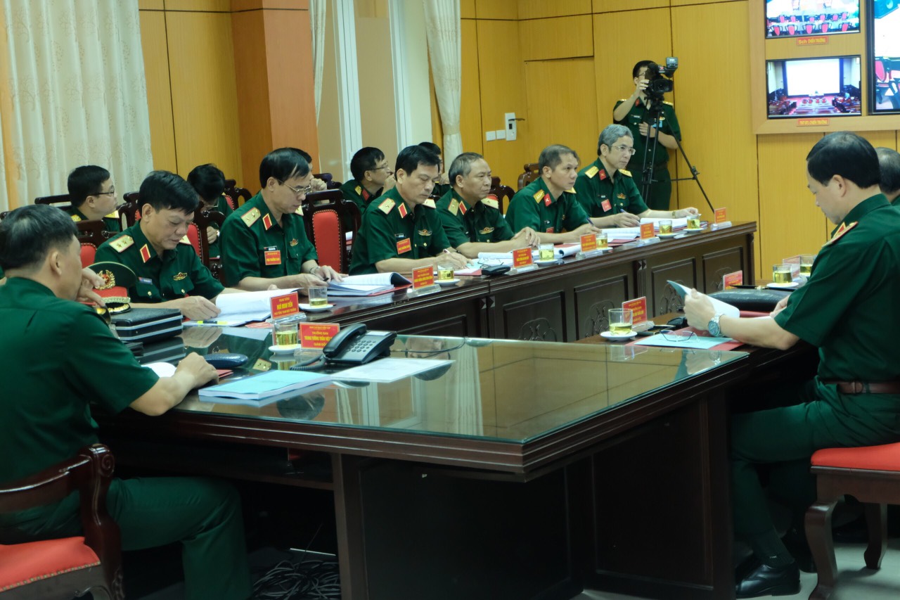 Diễn tập tác chiến chiến lược chỉ huy - tham mưu một bên hai cấp trên bản đồ