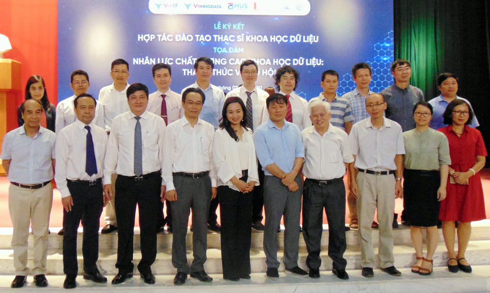 Quỹ Đổi mới sáng tạo Vingroup và 5 trường đại học ký kết chương trình đào tạo Thạc sĩ Khoa học dữ liệu