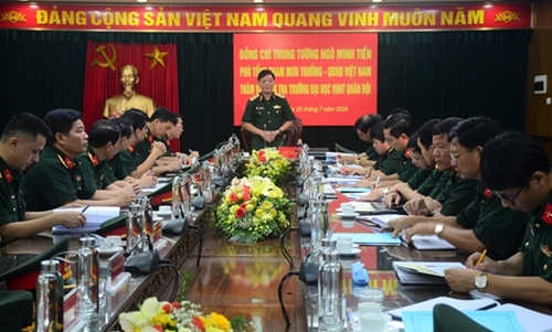 Trung tướng Ngô Minh Tiến thăm và làm việc tại Trường Đại học Văn hóa nghệ thuật Quân đội