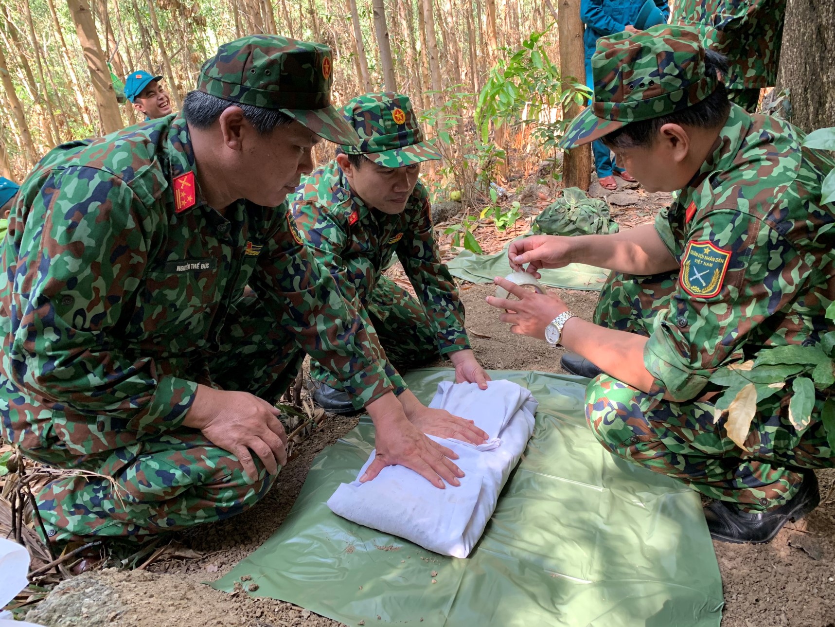 Đà Nẵng cất bốc, quy tập 5 hài cốt liệt sĩ 