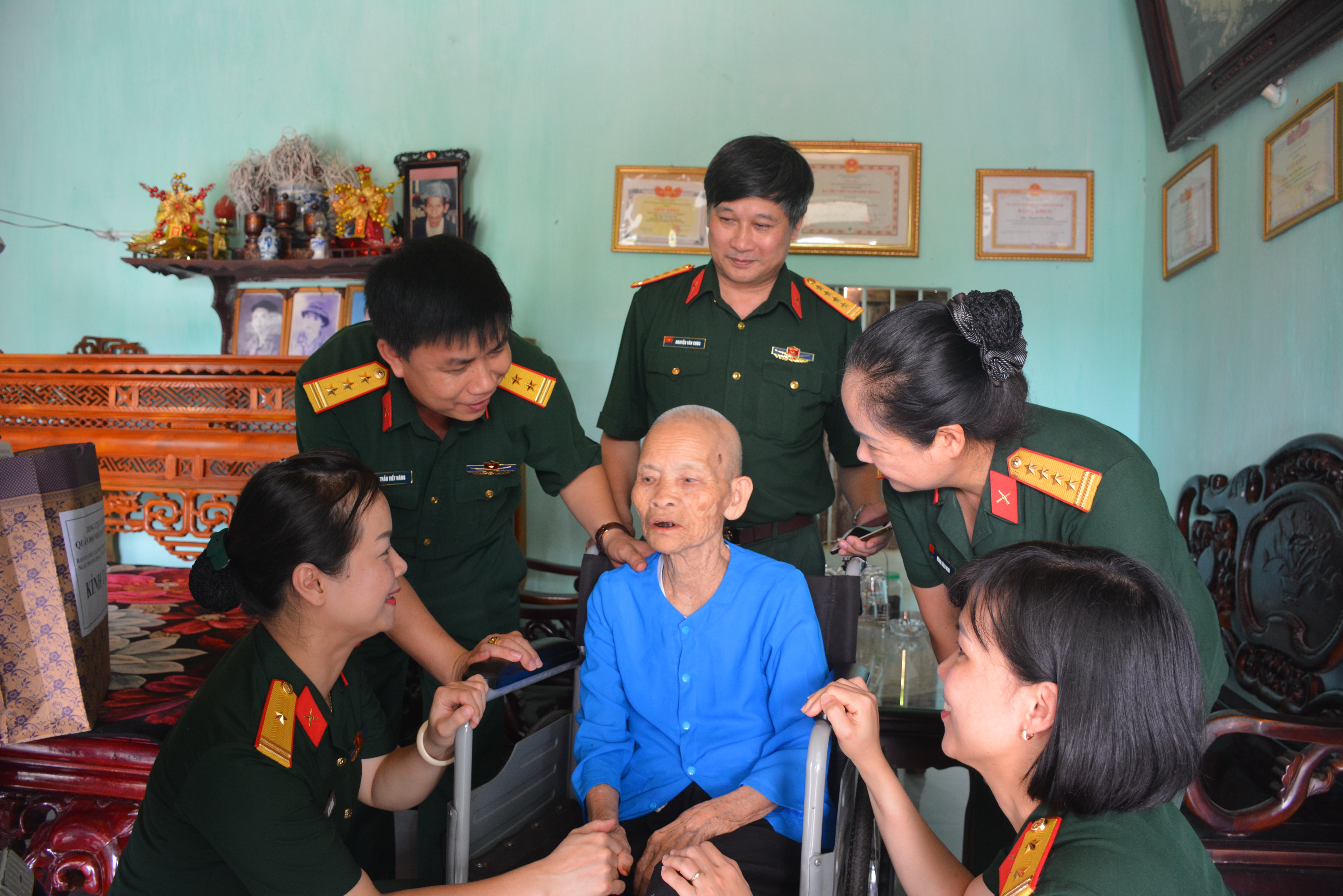 Tình cảm và trách nhiệm tri ân