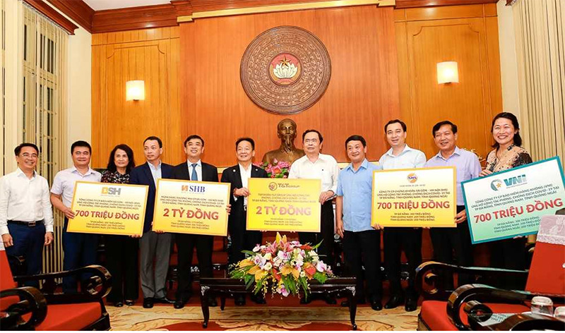 Các doanh nghiệp của “Bầu Hiển” ủng hộ thêm 6 tỷ đồng chống Covid-19