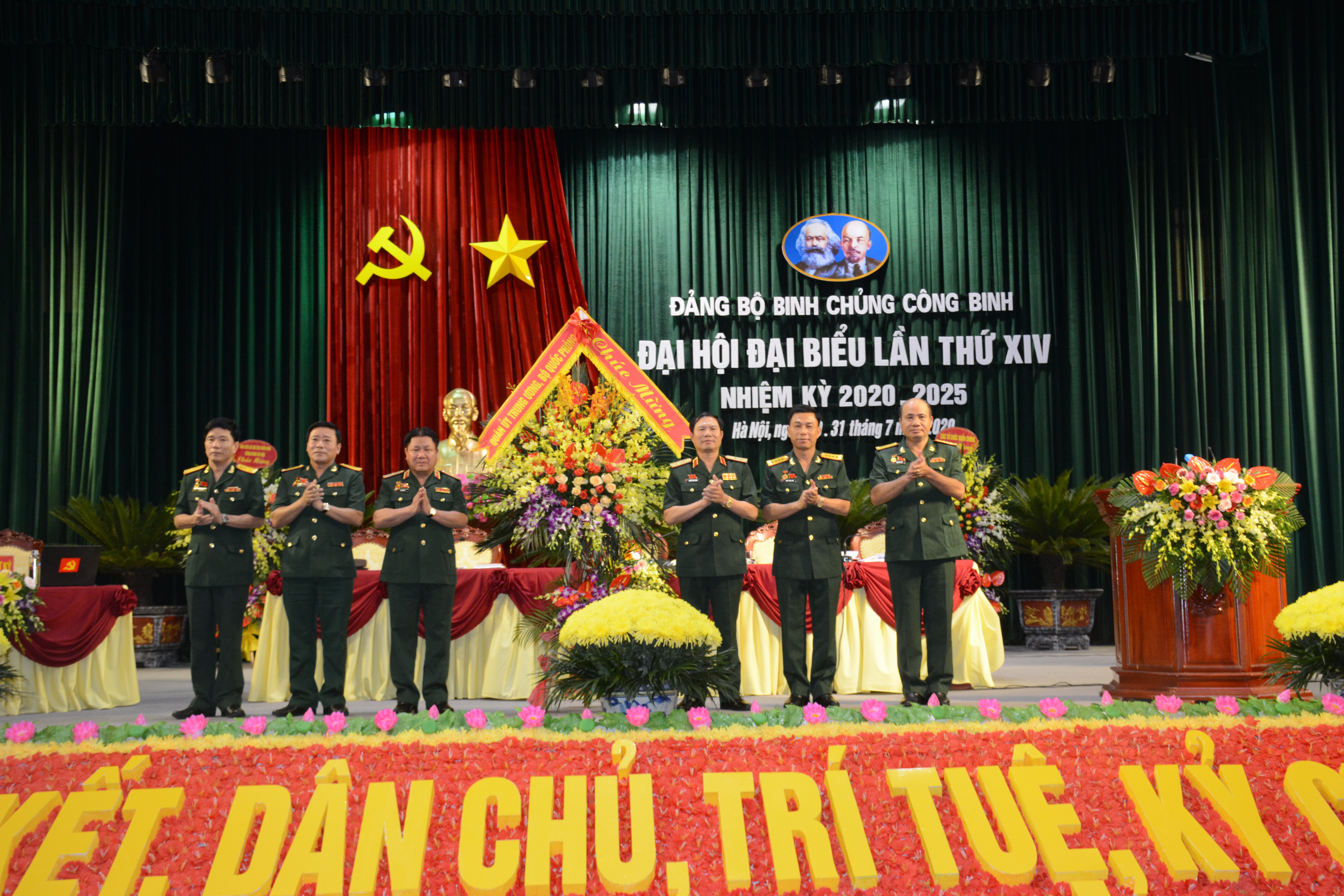 Khai mạc Đại hội đại biểu Đảng bộ Binh chủng Công binh lần thứ XIV