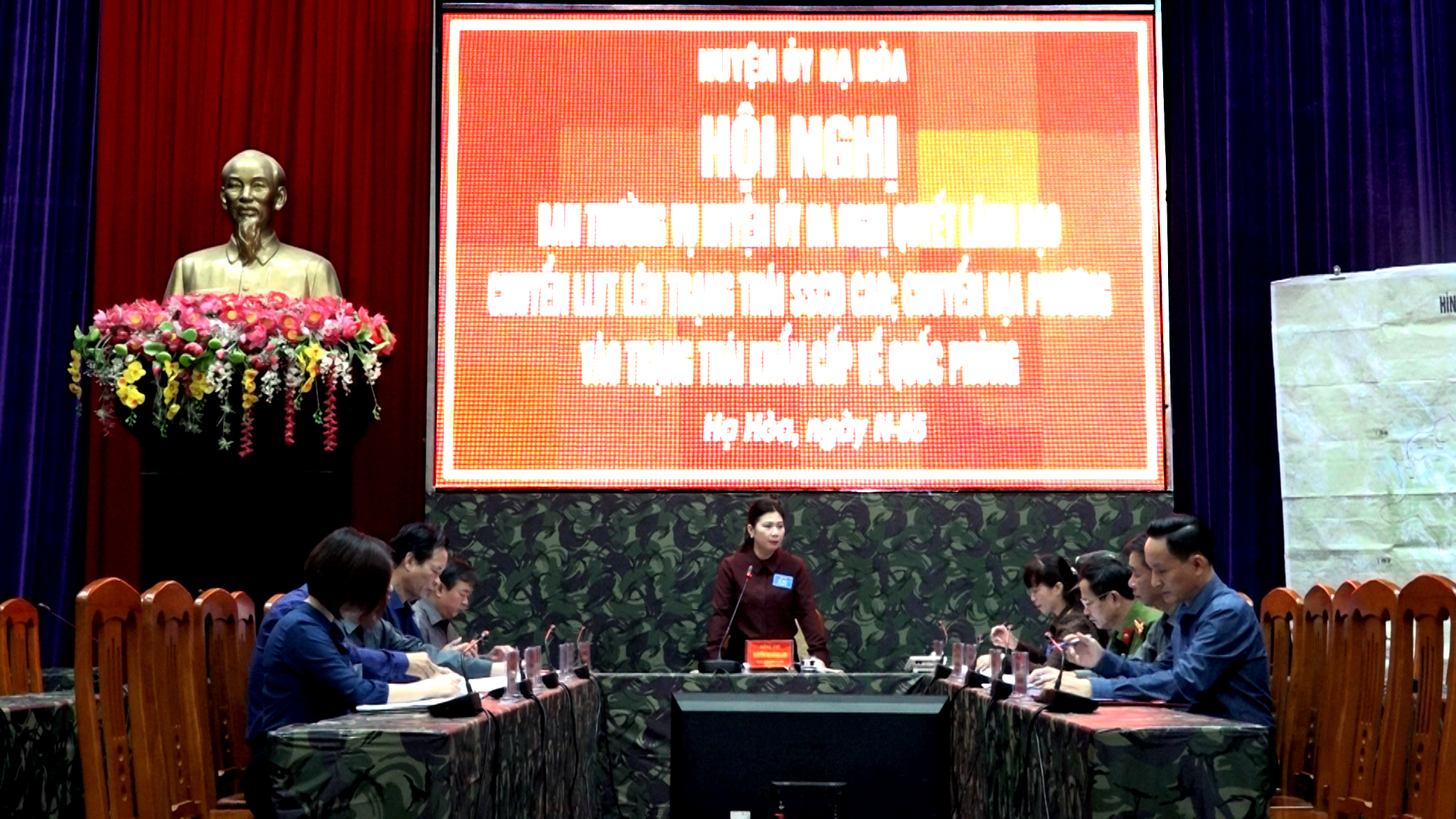 Gắn phát triển kinh tế-xã hội với củng cố quốc phòng