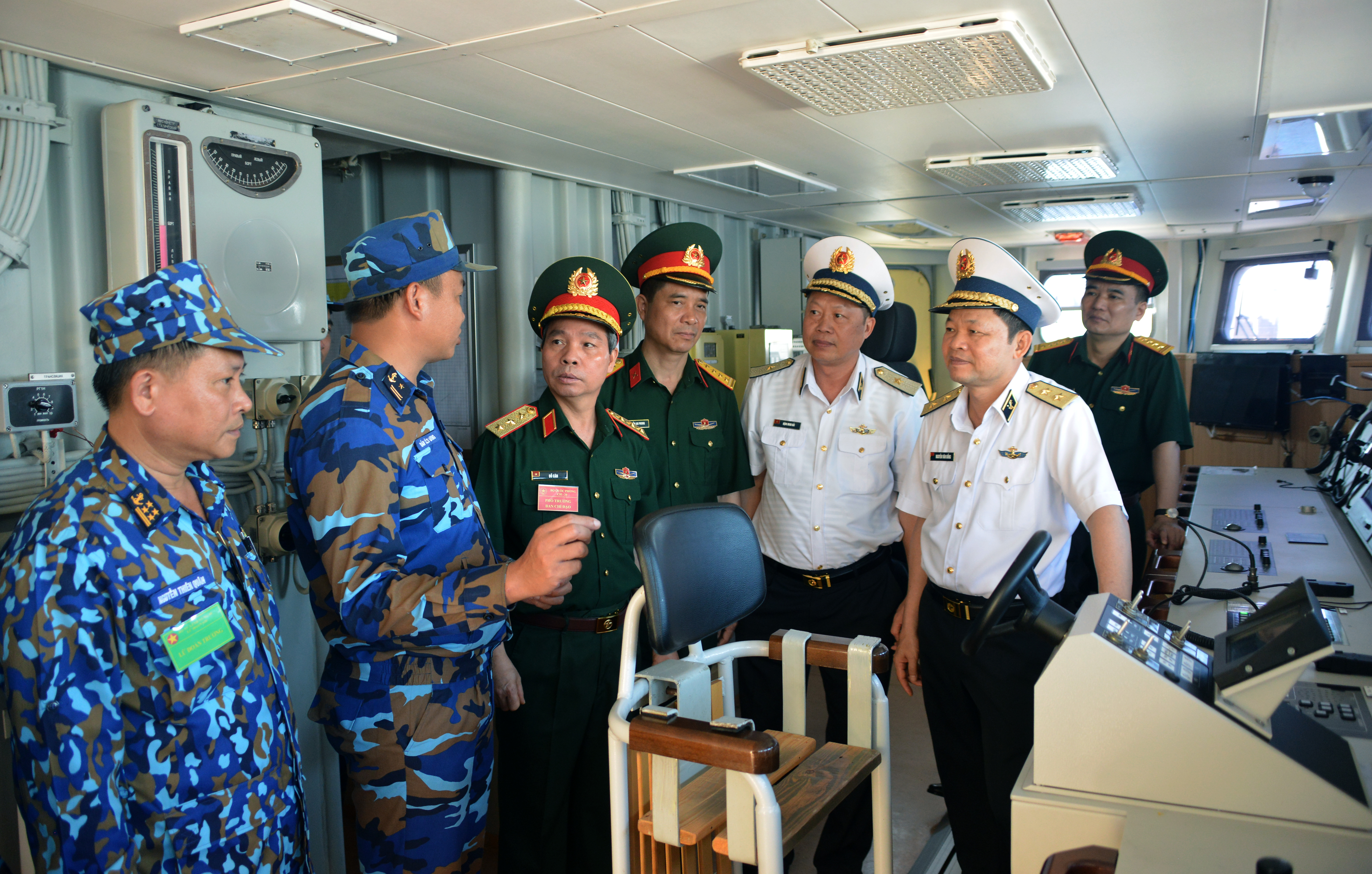 Xây dựng Đảng bộ Quân chủng Hải quân trong sạch, vững mạnh tiêu biểu là nhân tố quyết định thắng lợi mọi nhiệm vụ được giao