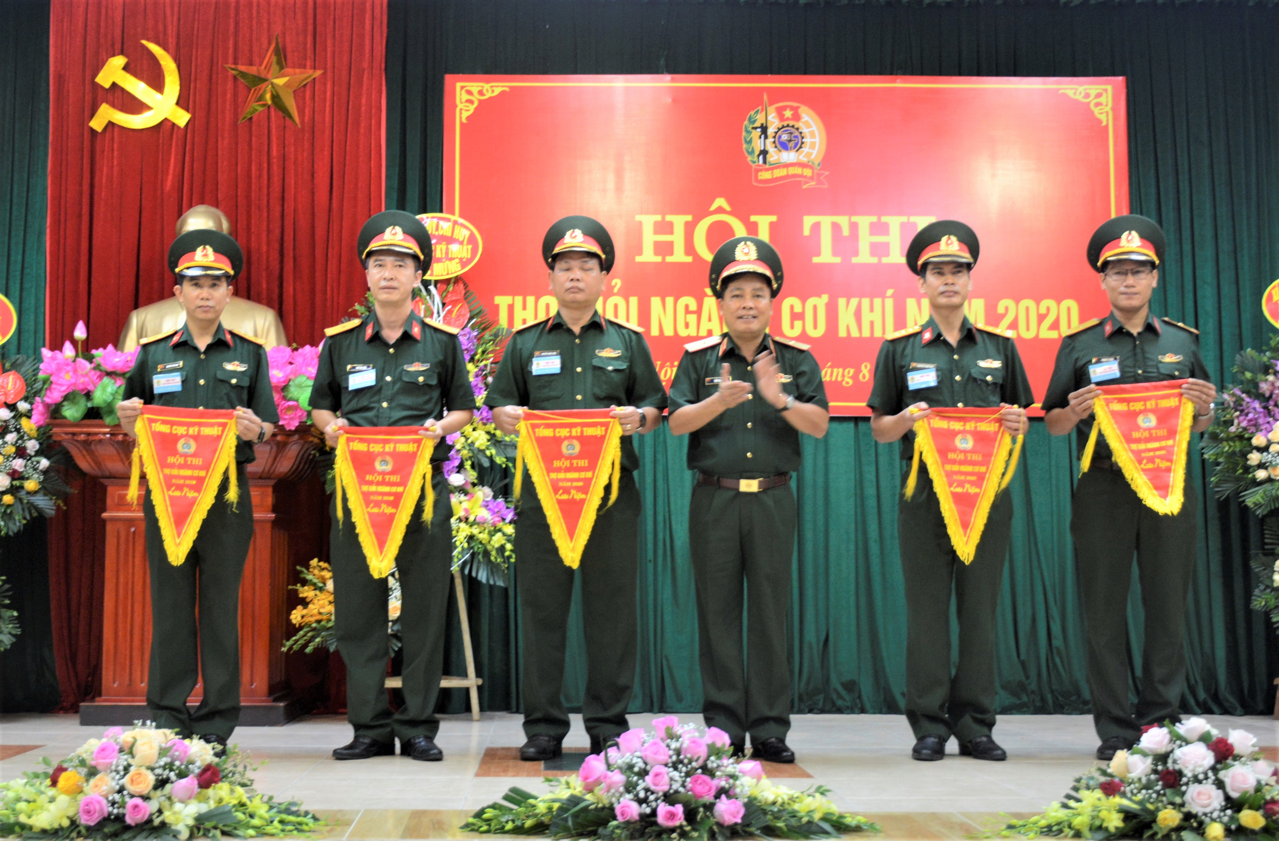 32 thí sinh tham gia Hội thi Thợ giỏi ngành Cơ khí Tổng cục Kỹ thuật năm 2020